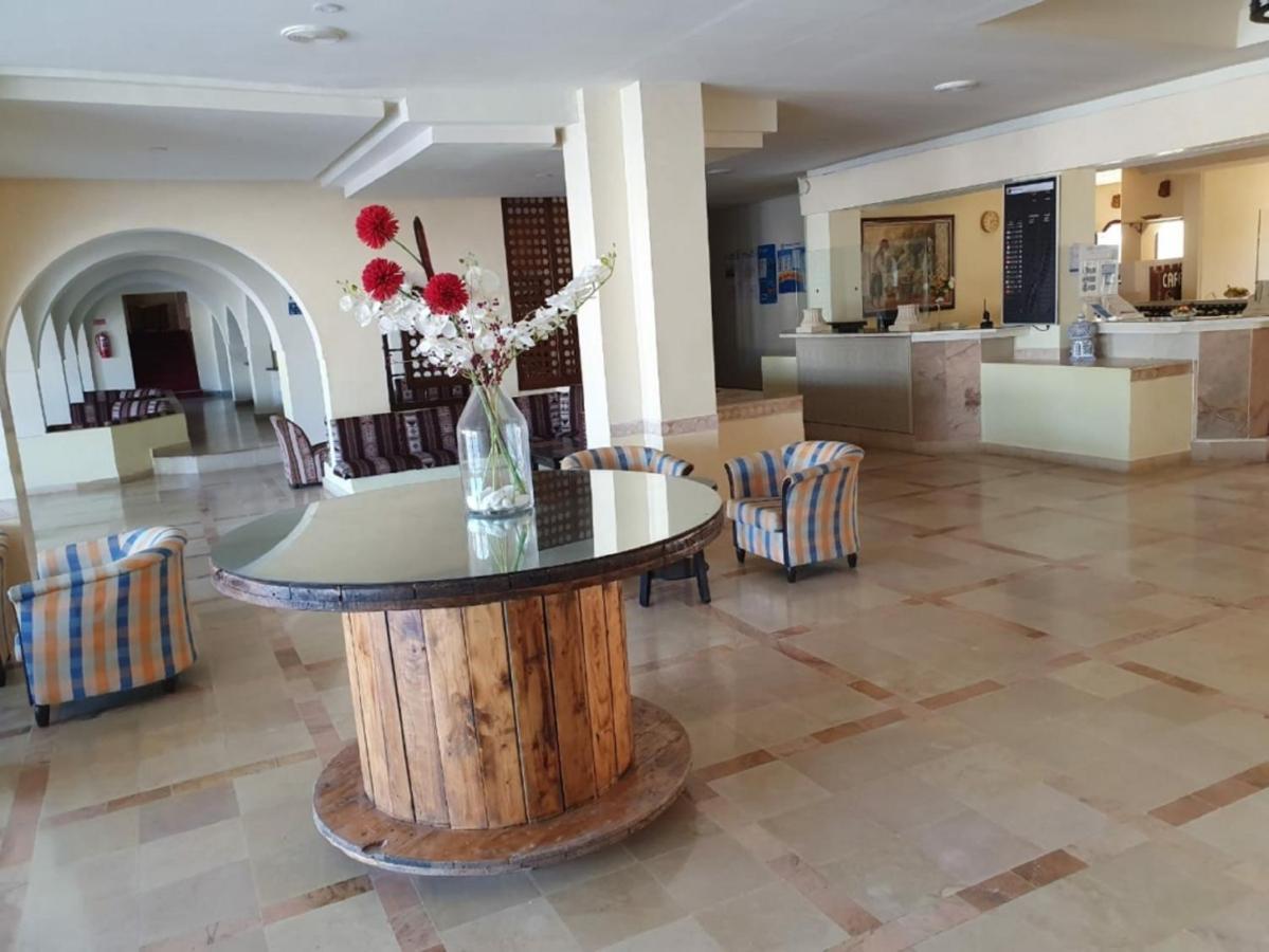 Hotel Best Beach- Family Only Chott Meriem Exterior photo